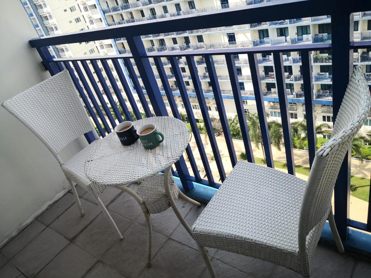 Bliss Staycation At Sea Residences By John Manila Exteriör bild